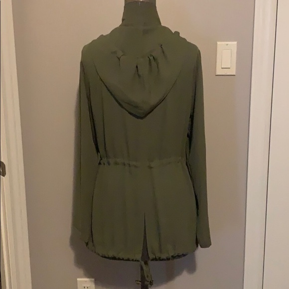 Soft lightweight jacket - Picture 3 of 4